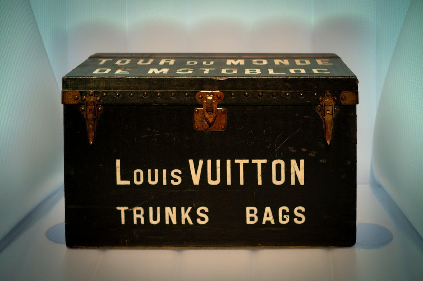 How to Pack Antique Items for Safe Delivery
