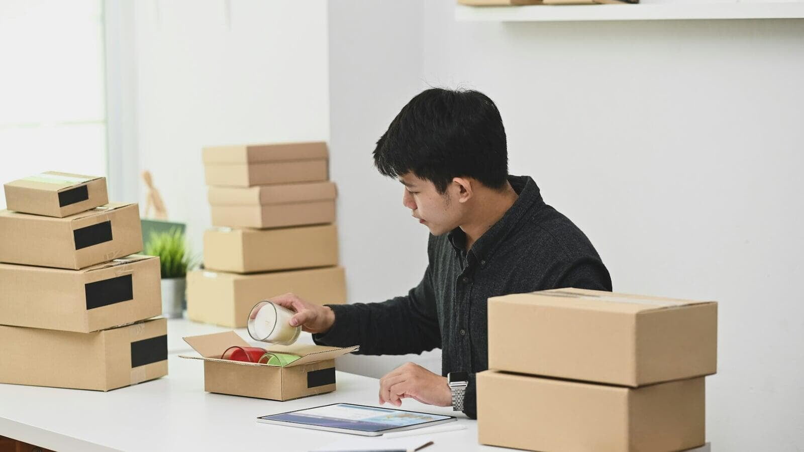 Easy Steps to Find the Best Fulfilment Service for Luxury Items