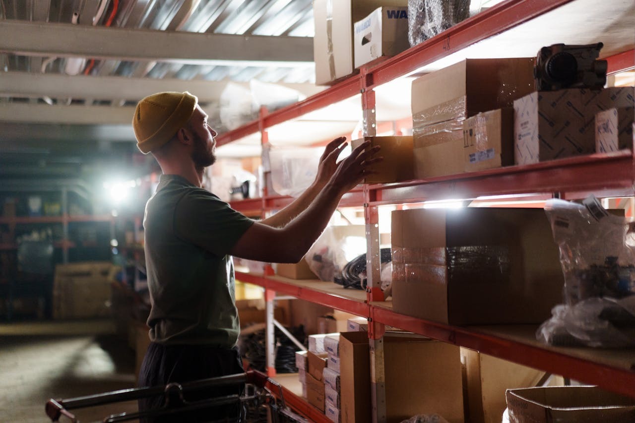 How to Choose the Best Fulfilment Centre for High-End Products