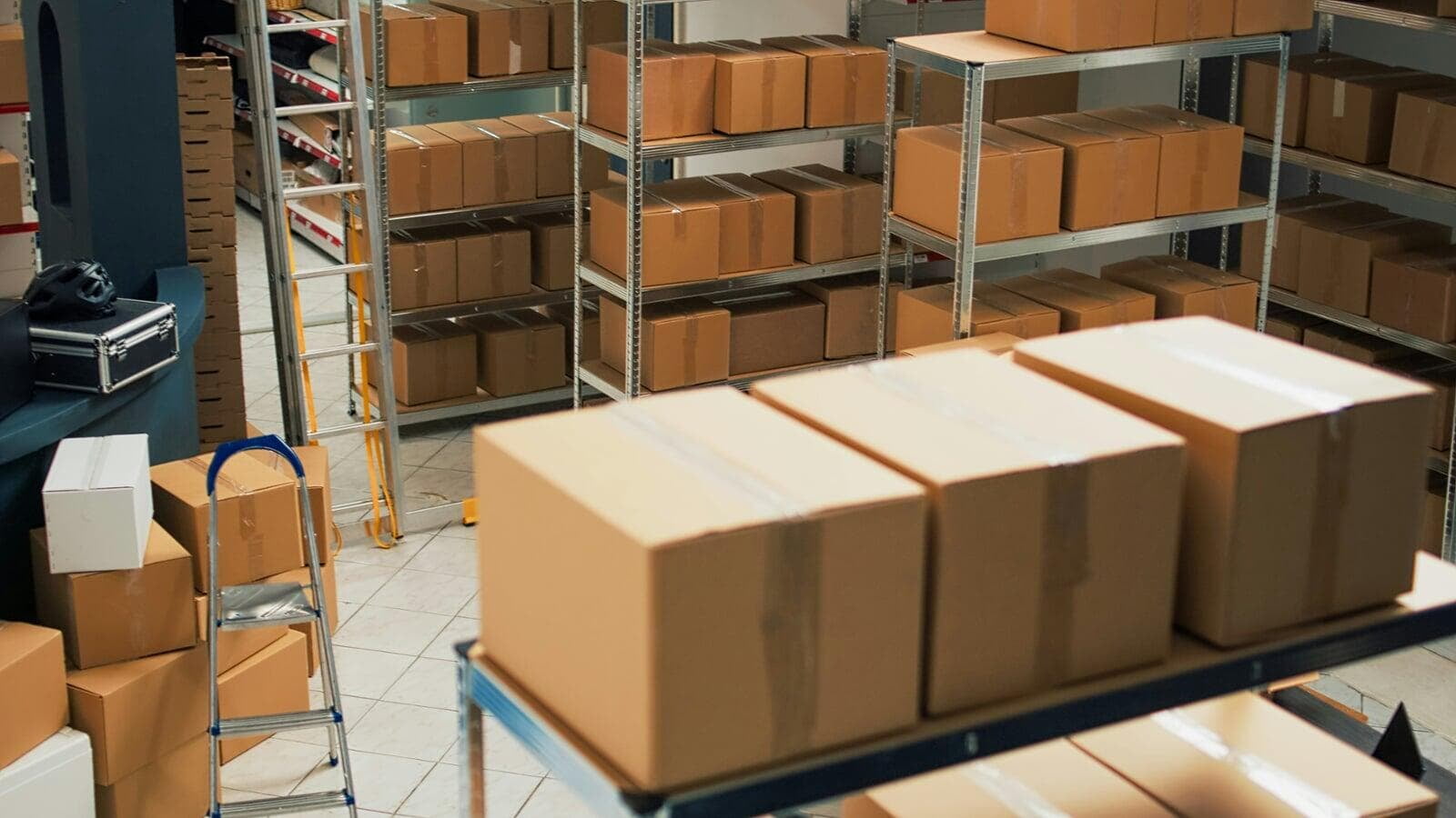 Leveraging Technology for Efficient Luxury Goods Distribution
